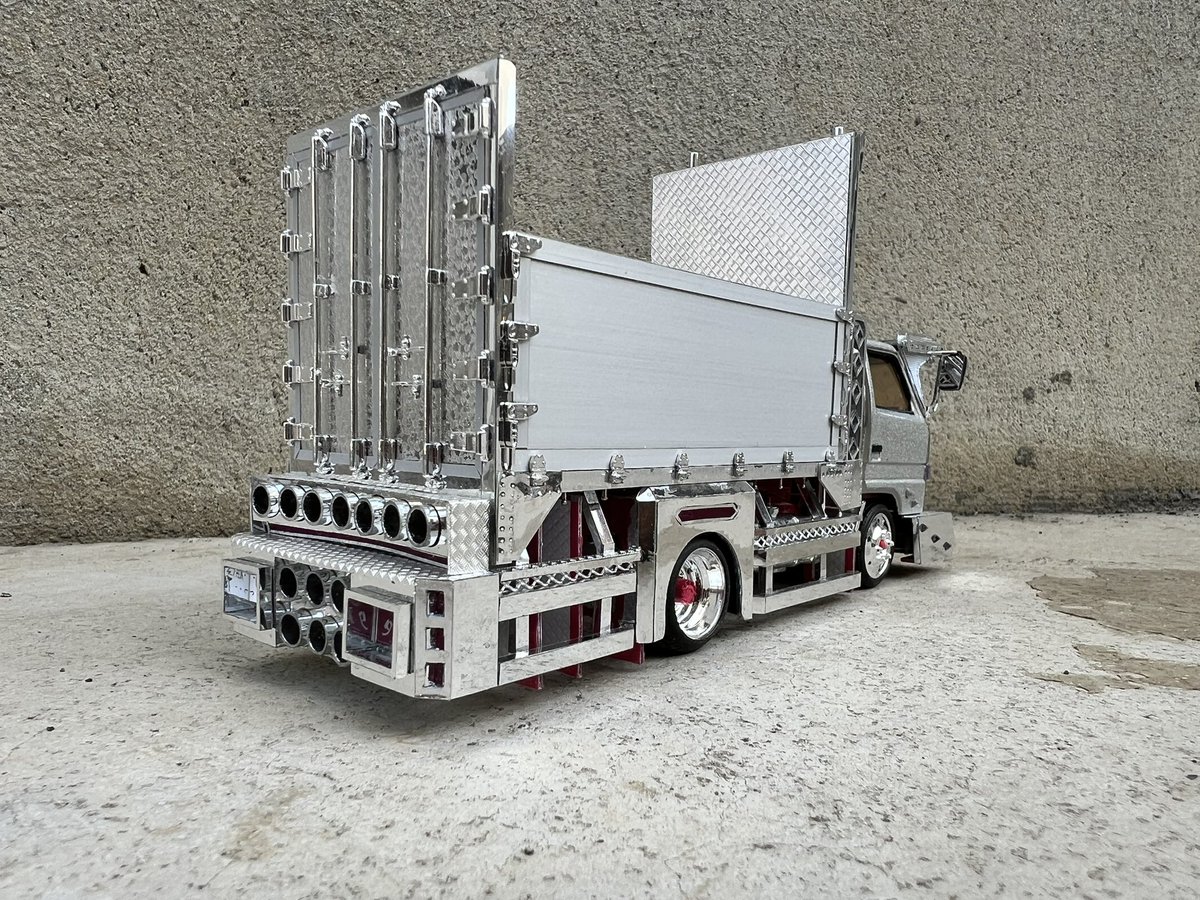 983modeling's tweet image. 1/32  ISUZU  ELF