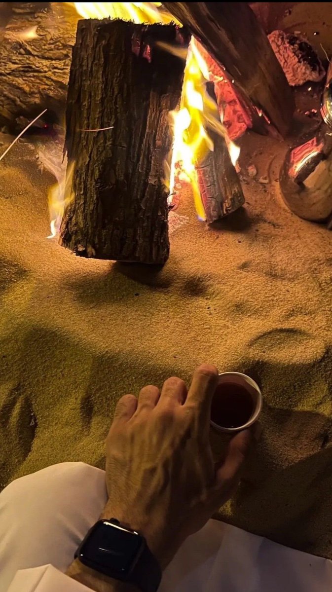 "

حرية الفكر هي ابسط حقوق الحياه 
والعاقل اللي يعرف حدود حريته

من سكر ابواب قلبه لا تفتش وراه
من حقه يعيش بالدنيا خصوصيته