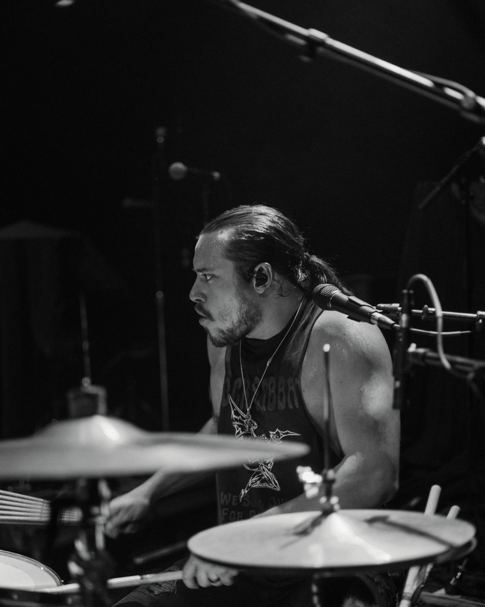 ThemDirtyRoses's tweet photo. Get ready for a party #KansasCity! We're headlining @knuckleheadskc on JANUARY 16th! These tickets will #sellout, so get yours fast π₯ β‘
Get tickets HERE: https://t.co/5MxfuYlAEI
#southenrock #livemusic #kansascity #localkc #rocknroll #outlawcountry #nashville #alabama #chiefs #reddirt