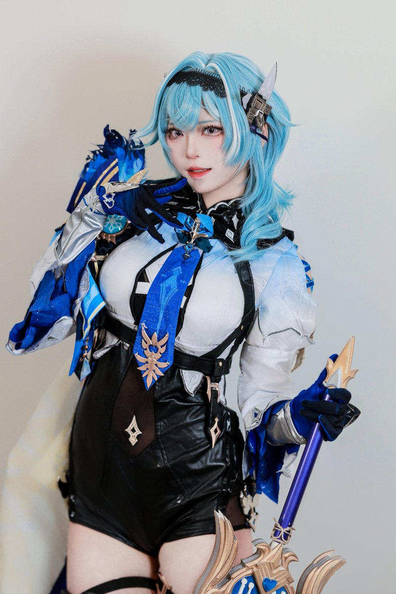 유라 ❄️

#Eula #エウルア #GenshinImpact #原神 #cosplay https://t.co/SH0dF3cint