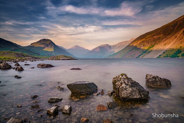 euro_tour's tweet photo. 🇬🇧イギリス湖水地方　のどかで美しい、昔のままの水辺風景✨（Mapple）　何百年と変わらない、絵のように美しい田園風景。ゆっ���りと流れる時間と緑あふれる自然のなかで、心安らぐひとときを気の向くままに過ごしてみたい。
👉https://t.co/fdBplXdJCK
➡英国のマナーハウス：https://t.co/YB5JJvKKCV https://t.co/dCjT4IrWtO