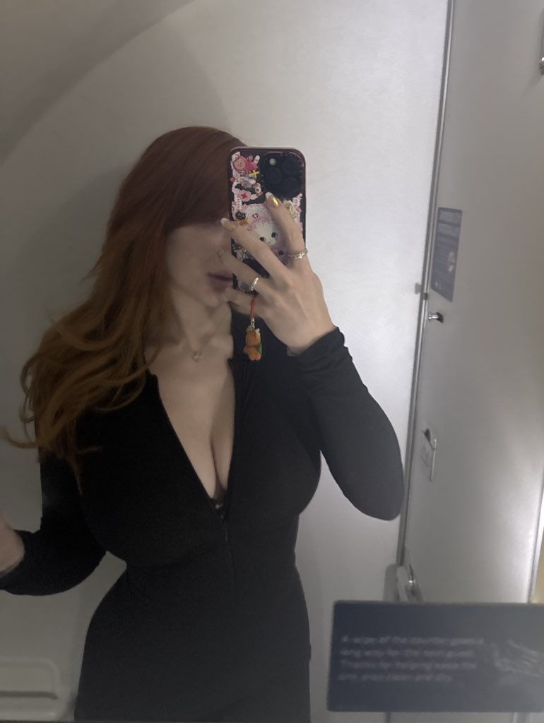 meowri's tweet photo. idk why they’re so swollen 😭 https://t.co/hNF9T57vDL