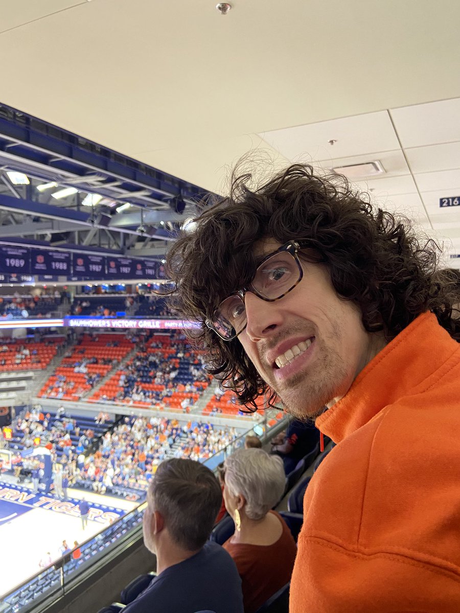 At #Auburn basketball game with youngest. 33 years after heart transplant and one year cancer free. #WarEagle