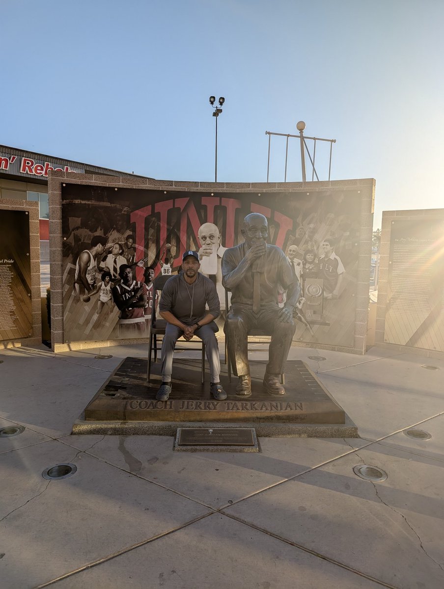 Th33network1 tweet media