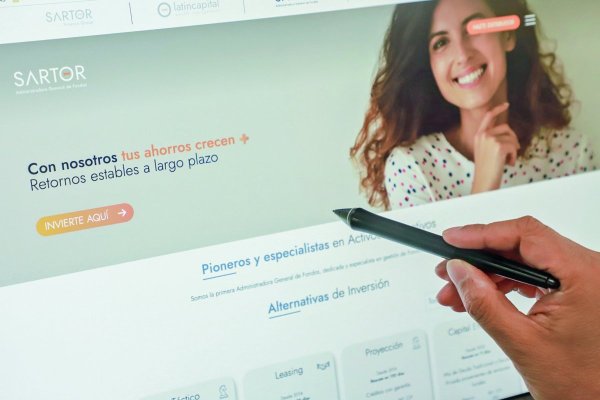 DFinanciero's tweet photo. Credicorp Capital anuncia recompra de cuotas de fondos mutuos peruanos afectados por Sartor https://t.co/jQz3m1kFAH https://t.co/aCApAapq8R