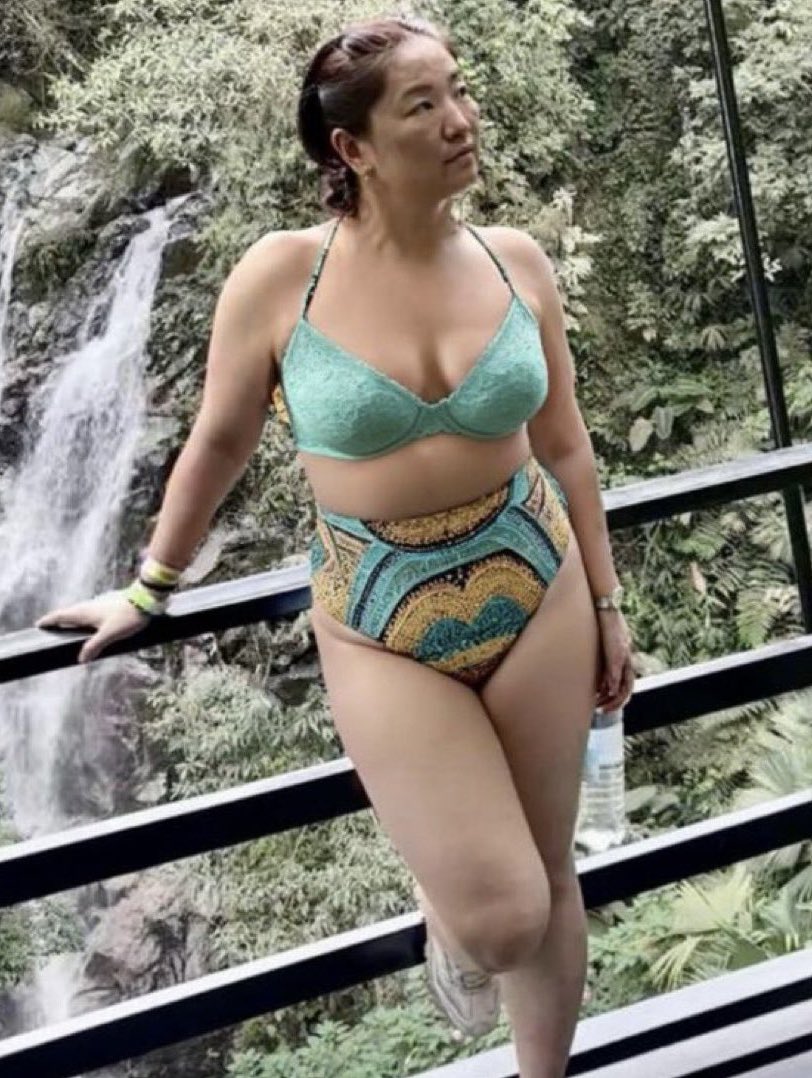 China de derecha que huyó a Taiwán / China petrista que huyó a Fontibón.