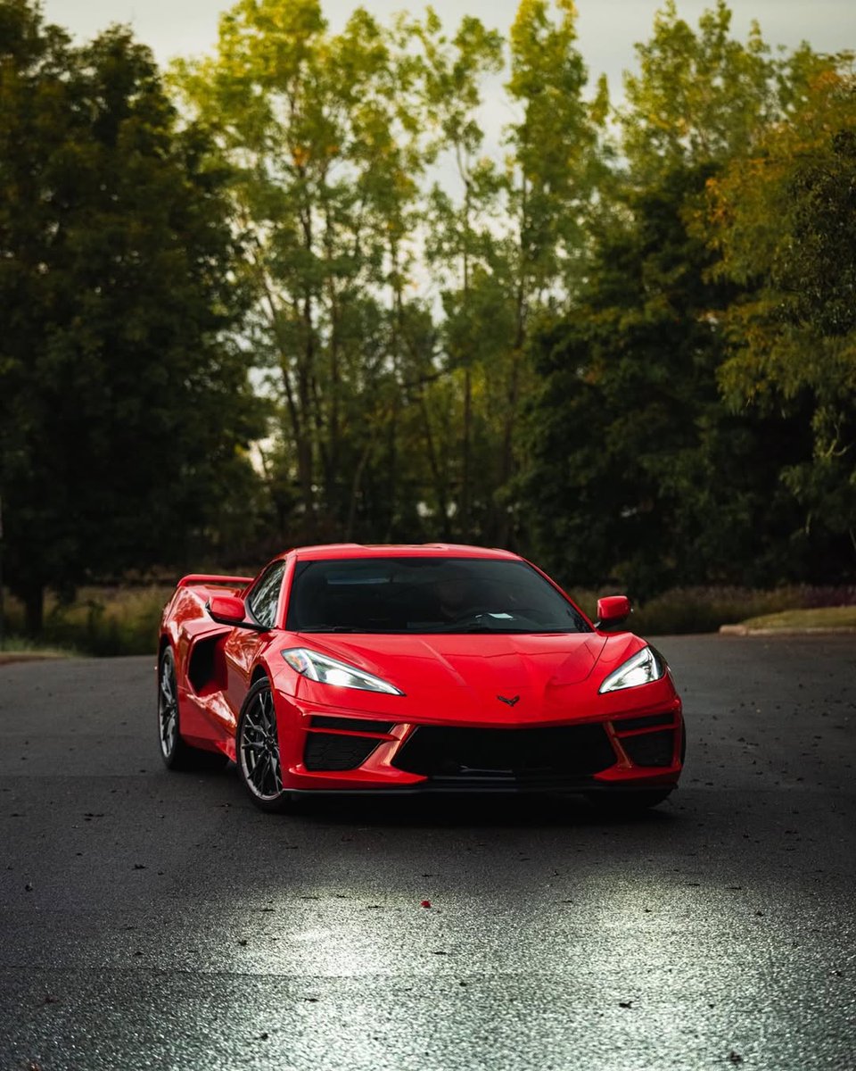 Earnhardt_Chevy's tweet image. Everything is better in red. #CorvetteC8
📷: @joshuawithacamera and @excalibur_detail