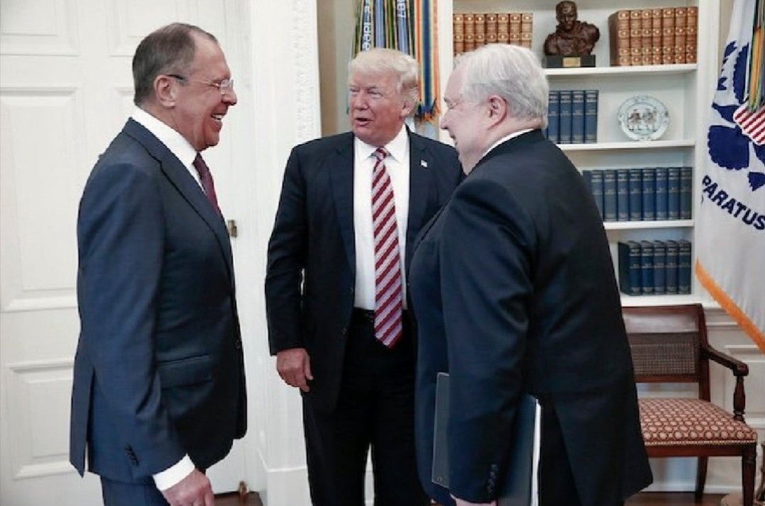 Sam2th1's tweet photo. @LoFi_Politi_Guy @JoJoFromJerz Collusion with the Russians https://t.co/Q5pLSIEqJg
