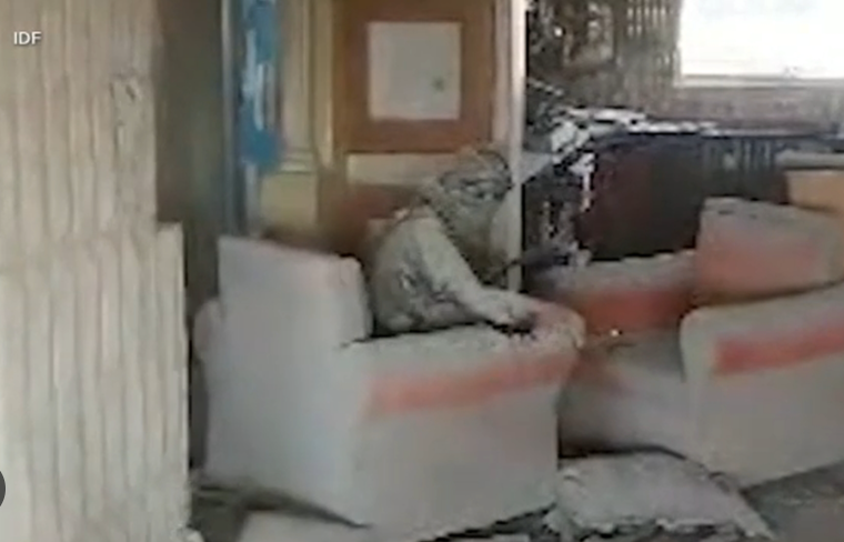 ISASaxonists's tweet image. “You walk to the beach at sunset, and you see all these teenagers on the shore chatting and wondering what the world looks like across the sea. What life looks like. It&apos;s breaking. And should break everybody. I want them free.”  — Yahya Sinwar