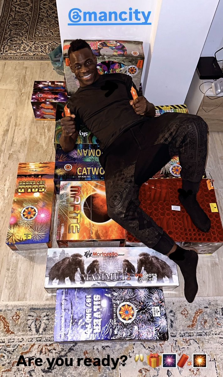 City_hq's tweet image. 📸 Mario Balotelli posted himself with fireworks ready for New Year’s Eve and tagged Manchester City on Instagram. 😂 🧨