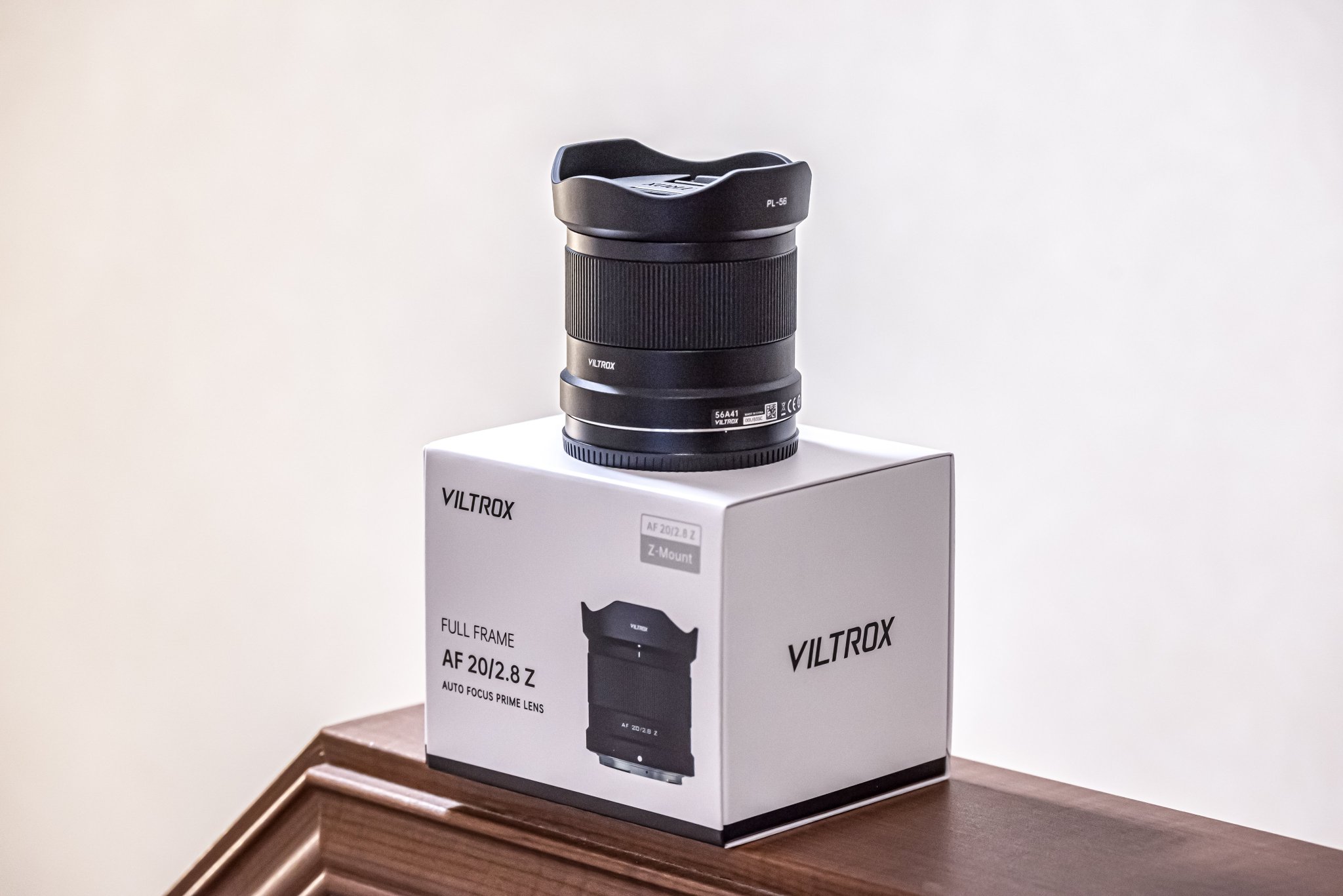 今週いっぱいで出品終了。VILTROX AF 20/2.8 FE レンズ VILTROX AF 20mm F2.8 FE/Z 広角オートフォーカスレンズ Sony