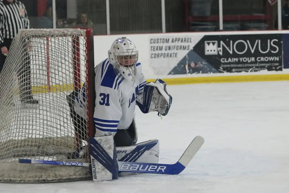 LSICadetHockey's tweet image. Senior Goaltender Carter Irving was phenomenal between the pipes today with 37 saves!  @Sec2hockey @lasallecbc
