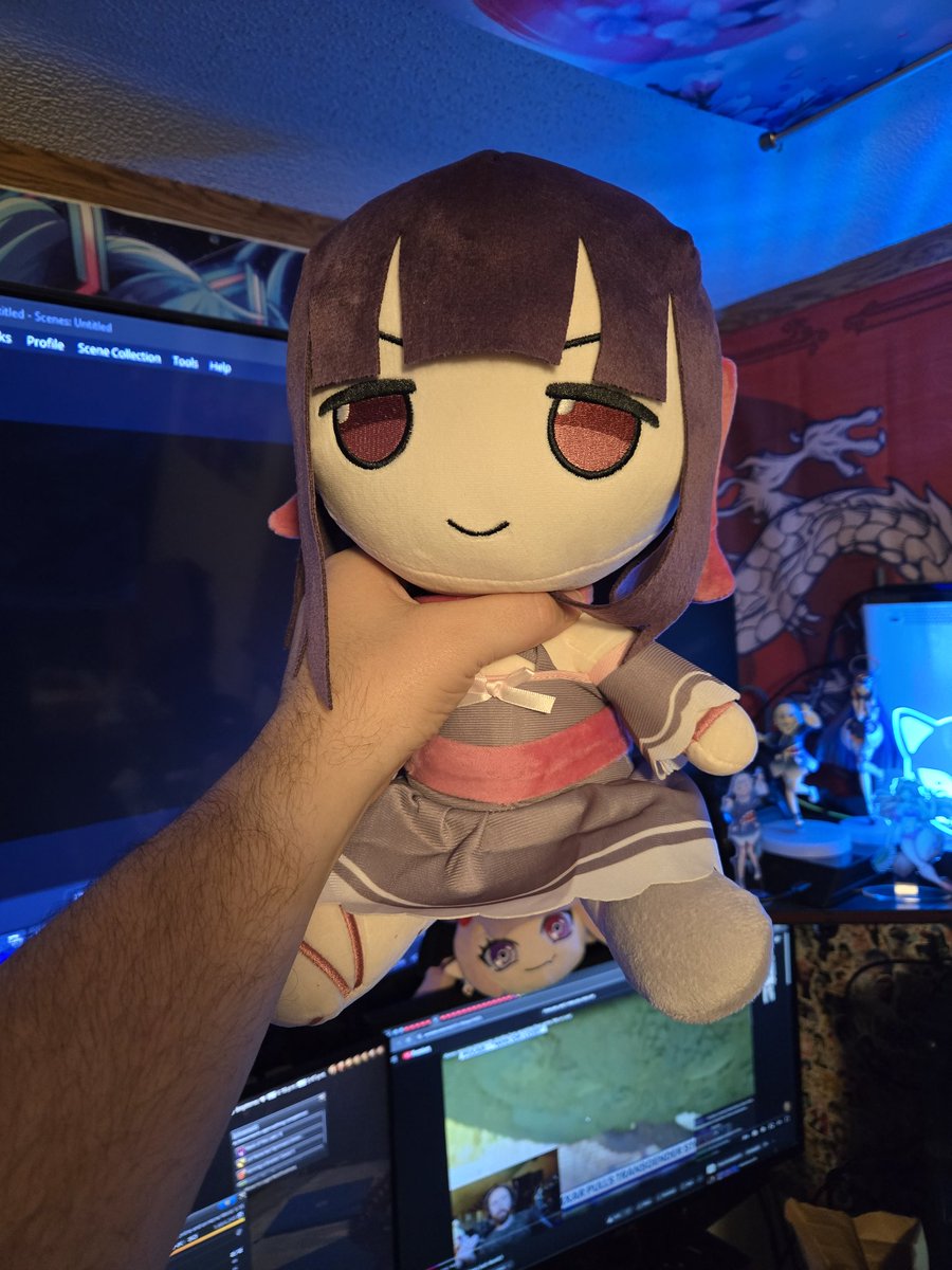 #fallenshadowmerch Caught this little criminal trying to break into my house 💢💢💢