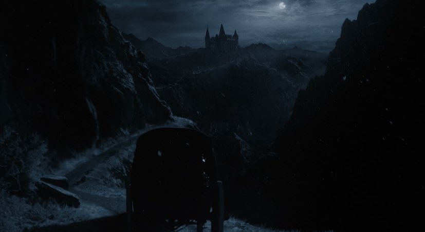 sillierdeadite's tweet photo. every frame of this movie is a painting https://t.co/wfF69lXVGb