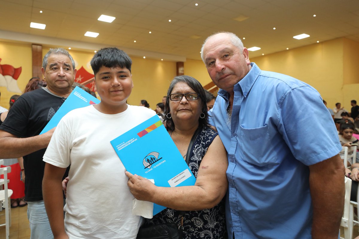 En el departamento #RíoCuarto seguimos avanzando con #ObraPública

Acompañamos al gobernador <a href="/MartinLlaryora/">Martín Llaryora</a> y los intendentes Ezequiel Moiso de #CoronelMoldes y Maximiliano Rossetto de Santa Catalina #Holmberg, anunciamos una inversión de más de 600 millones de pesos para obras