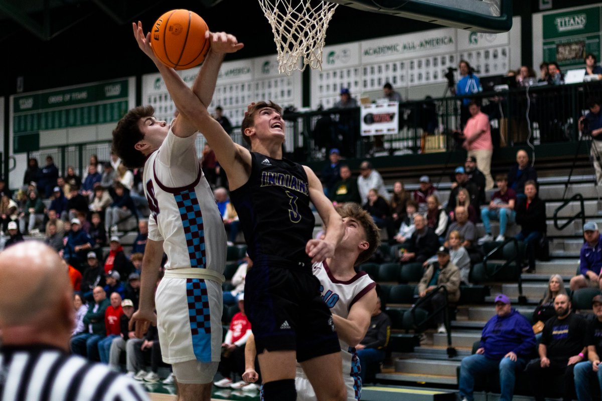 Clutch Sports Media (@clutchsportsil) on Twitter photo END 3Q | <a href="/PecatonicaBBB/">Pecatonica Boys' Basketball</a> 54, <a href="/SJOBoysHoops/">SJO Boys Basketball</a> 43
Led by Coy Taylor, SJO has momentum going into the fourth, but Pecatonica still leads by 11.
Will the Spartans be able to mount a comeback? Tune in at TheClassic.TV to see.
#ClutchUp END 3Q | <a href="/PecatonicaBBB/">Pecatonica Boys' Basketball</a> 54, <a href="/SJOBoysHoops/">SJO Boys Basketball</a> 43
Led by Coy Taylor, SJO has momentum going into the fourth, but Pecatonica still leads by 11.
Will the Spartans be able to mount a comeback? Tune in at TheClassic.TV to see.
#ClutchUp