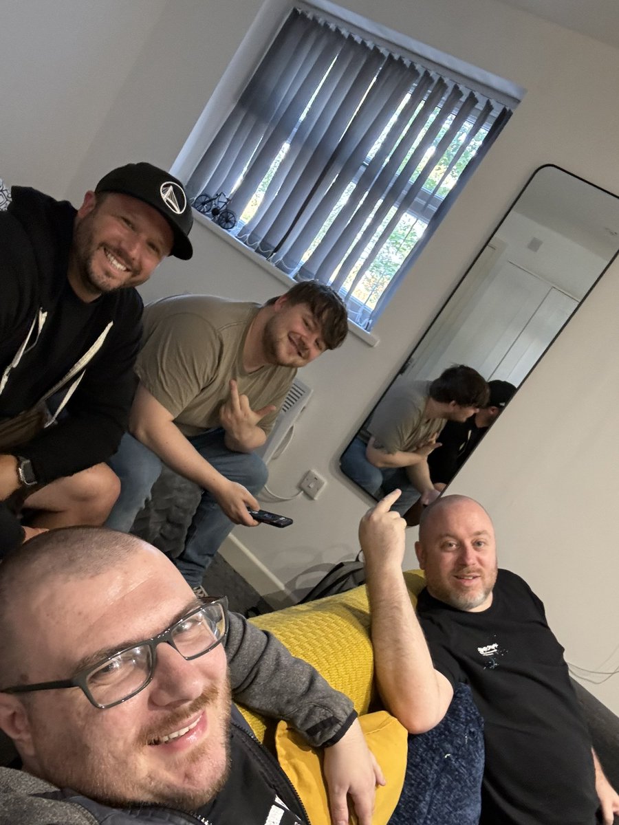 LowercaseTuna45 tweet media