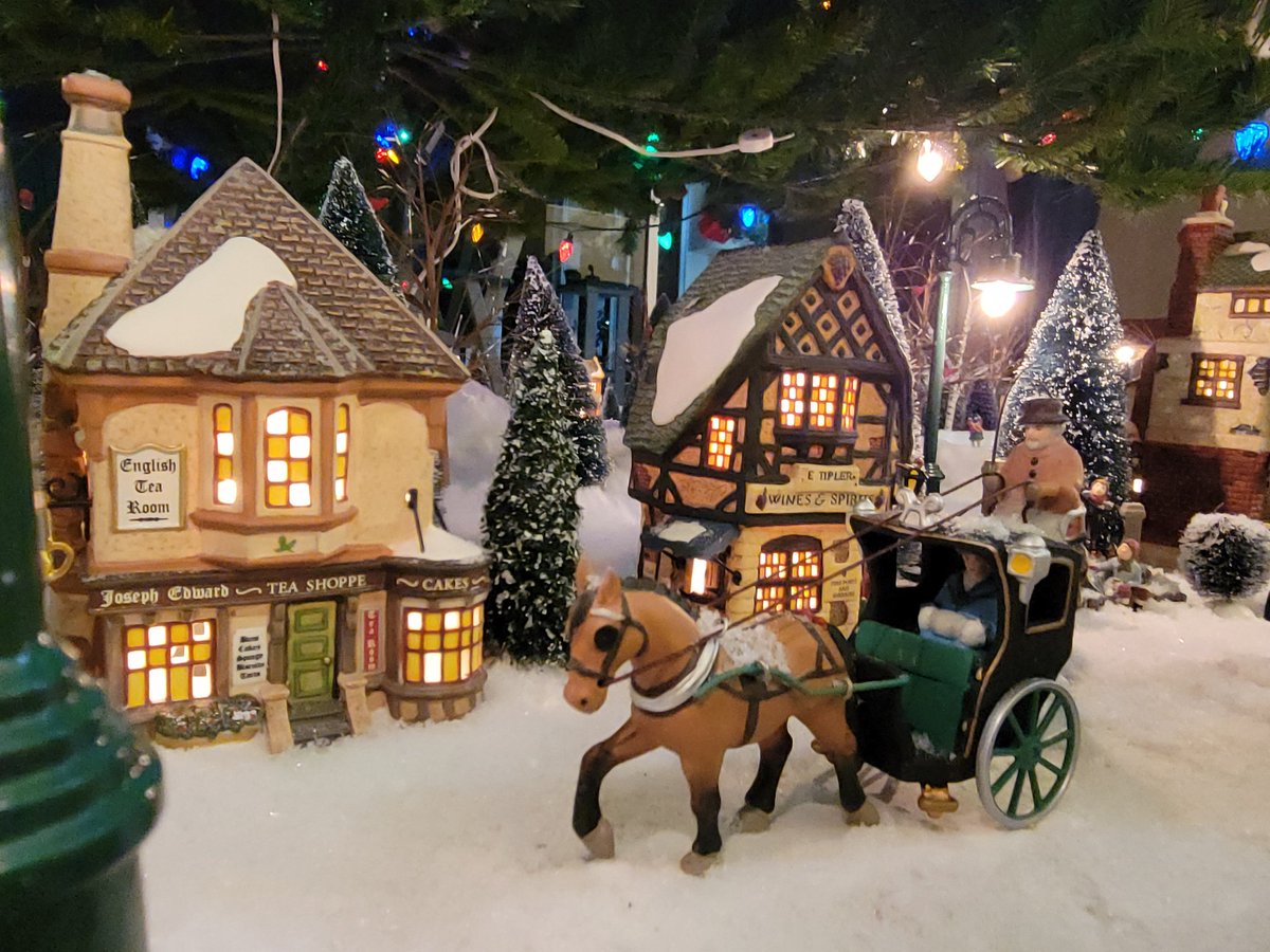 DavidRooks's tweet image. And finally... The Village People. @elonmusk