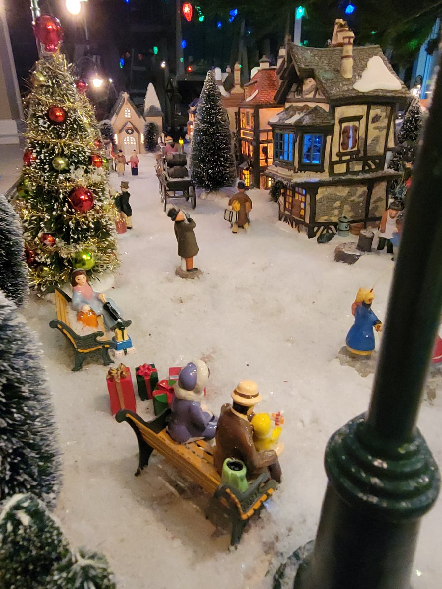 DavidRooks's tweet image. And finally... The Village People. @elonmusk