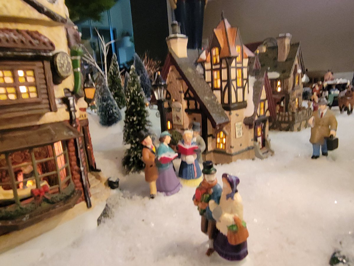 DavidRooks's tweet image. And finally... The Village People. @elonmusk