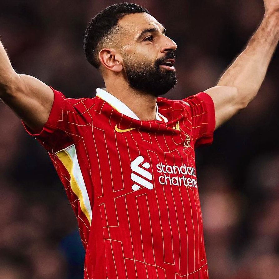 tsofutoficial's tweet photo. ⚠️ INSANO: Salah já tem mais participações em gols nessa temporada, do que Vini jr na temporada passada:
  
Vini jr 🇧🇷 x 🇪🇬 Salah
  
🏟️ Jogos: 39 - 25 
⚽️ Gols: 24 - 19
🎯 Assistências: 09 - 15 
🅿️ Participações: 33 - 34
  
🚨Ainda estamos na METADE da temporada https://t.co/cmeKdV9UGT