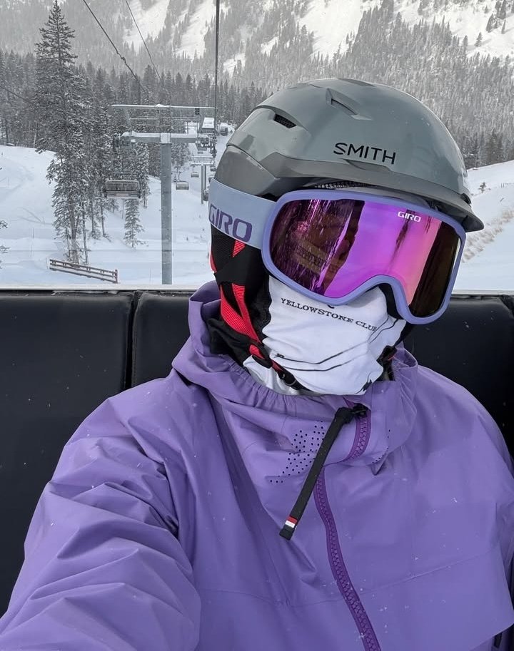 cooperbang's tweet photo. Snow bunny Genie https://t.co/K6puzo93cU