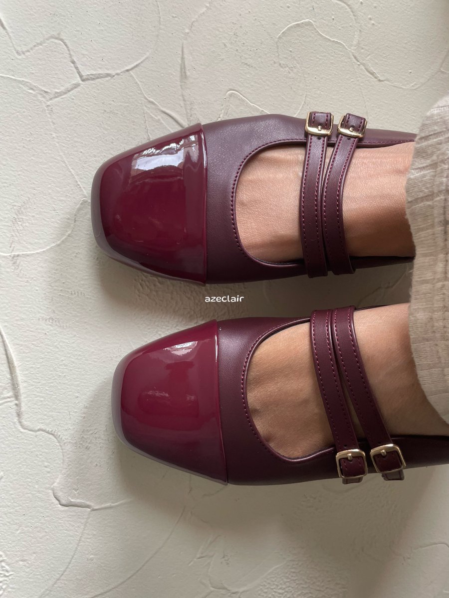 azeclair's tweet image. inovasi sendal lentur PALING GOKIL 2024😫👍

bener2 lentur sampe pas pake tuh bingung “ini konsepnya flatshoes apa sendal rumah sih?”
🤣😭