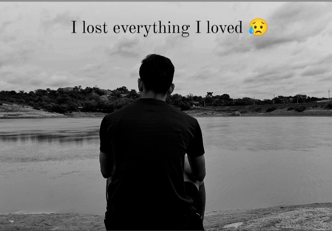 satheesh_n_u25's tweet photo. Thank you 2024 for giving unforgettable pains 🤧🤕
#Alone #Pain #Sad #Loneliness #LostMentalPiece #Failure #LifeFailure https://t.co/i6jSDNyKbn