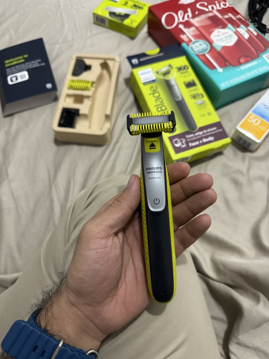 Λ П D Y 🤴🏻 tweet media