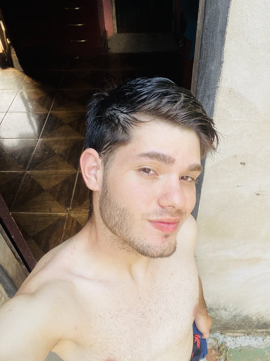 arirejs's tweet photo. Me siento lindo hoy 🫦 https://t.co/gc1OC2K27Y