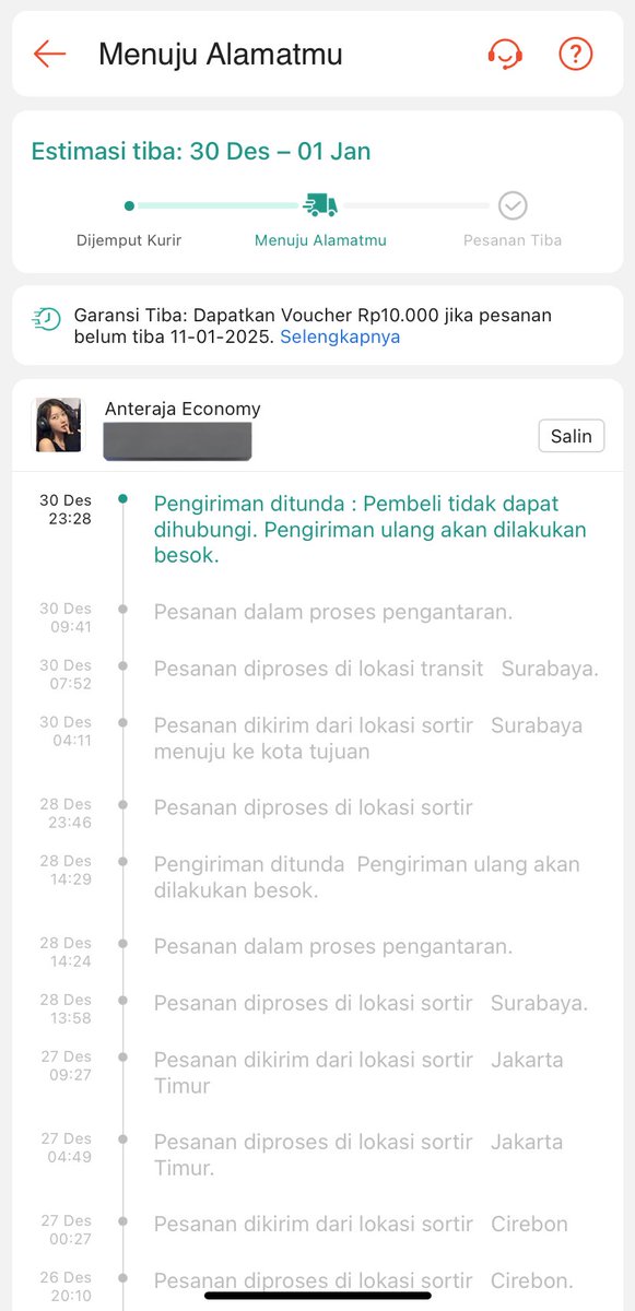 chococacaw's tweet photo. apa2 cobaa gua gabisa dihubungi, jelas2 kurir chat aja langsung gua bales. malah tuh chat gua cuma di read doang pas ditanyain dimana paketnya. MANA PAKET GUA COOoYYYY!!!!!! @anteraja_id https://t.co/1qLvCSVhCz