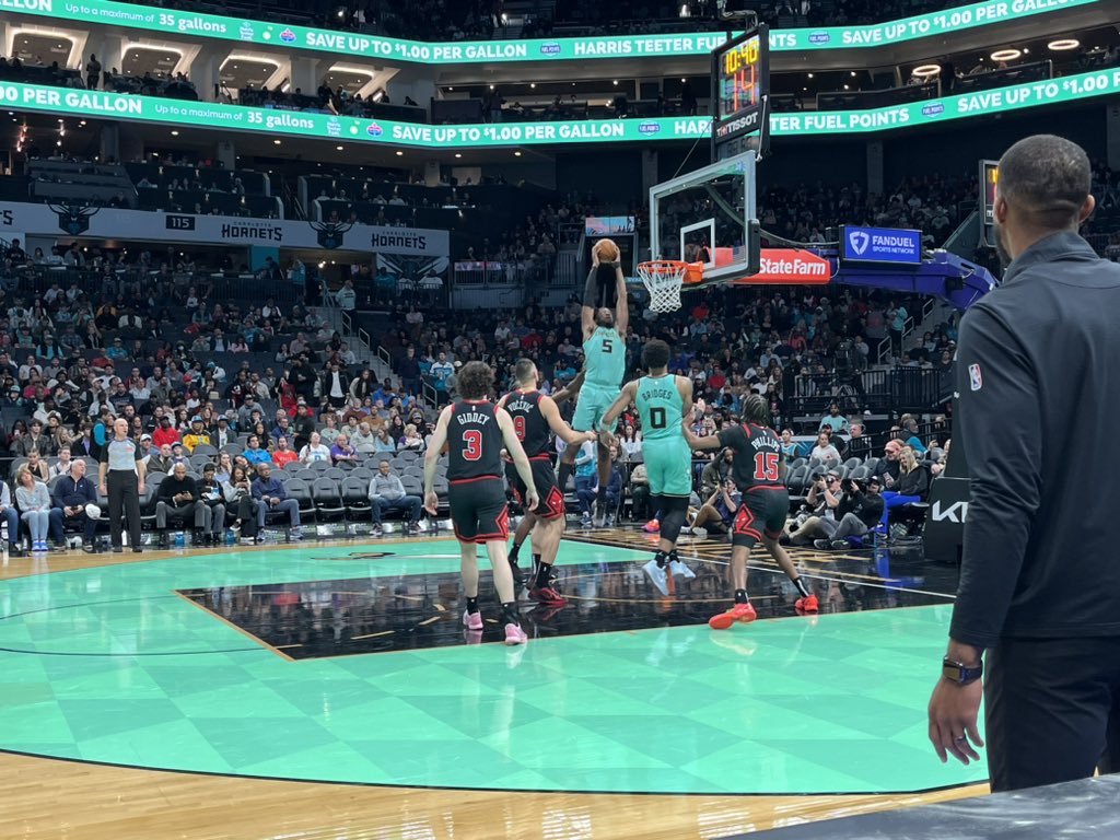 The Hornets may not have the best record, but they certainly have their moments! 👀