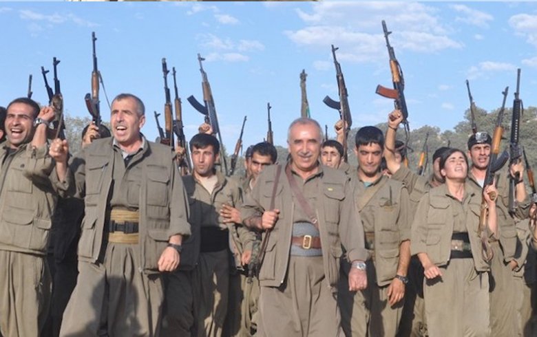 "قصة الصراع بين تركيا وتنظيم حزب العمال الكردستاني pkk

"لماذا تعتبر تركيا محاربة تنظيم حزب العمال الكردستاني PKK مسألة أمن قومي

- كيف تأسس حزب العمال الكردستاني pkk

ولماذا أنشأ التنظيم عدة تنظيمات أخرى بأسماء مختلفه في عدة دول في المنطقه

وما قصة الصراع بين تركيا والتنظيم