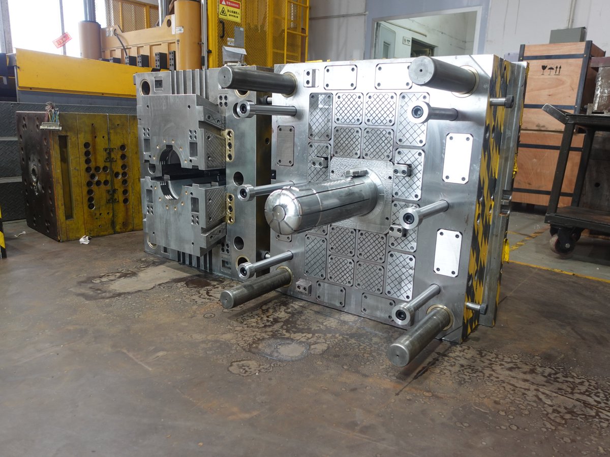 ImmetechLtd's tweet image. Thinking about mold costs? Our pricing is designed to fit projects of all sizes! Whether you’re a startup or an established business, we have a solution for you. 🌟

#Immetech #MoldDesign #PlasticMold #InjectionMolding #Precision #Mold #Tool #MoldMaking #MedicalMold #Automotive