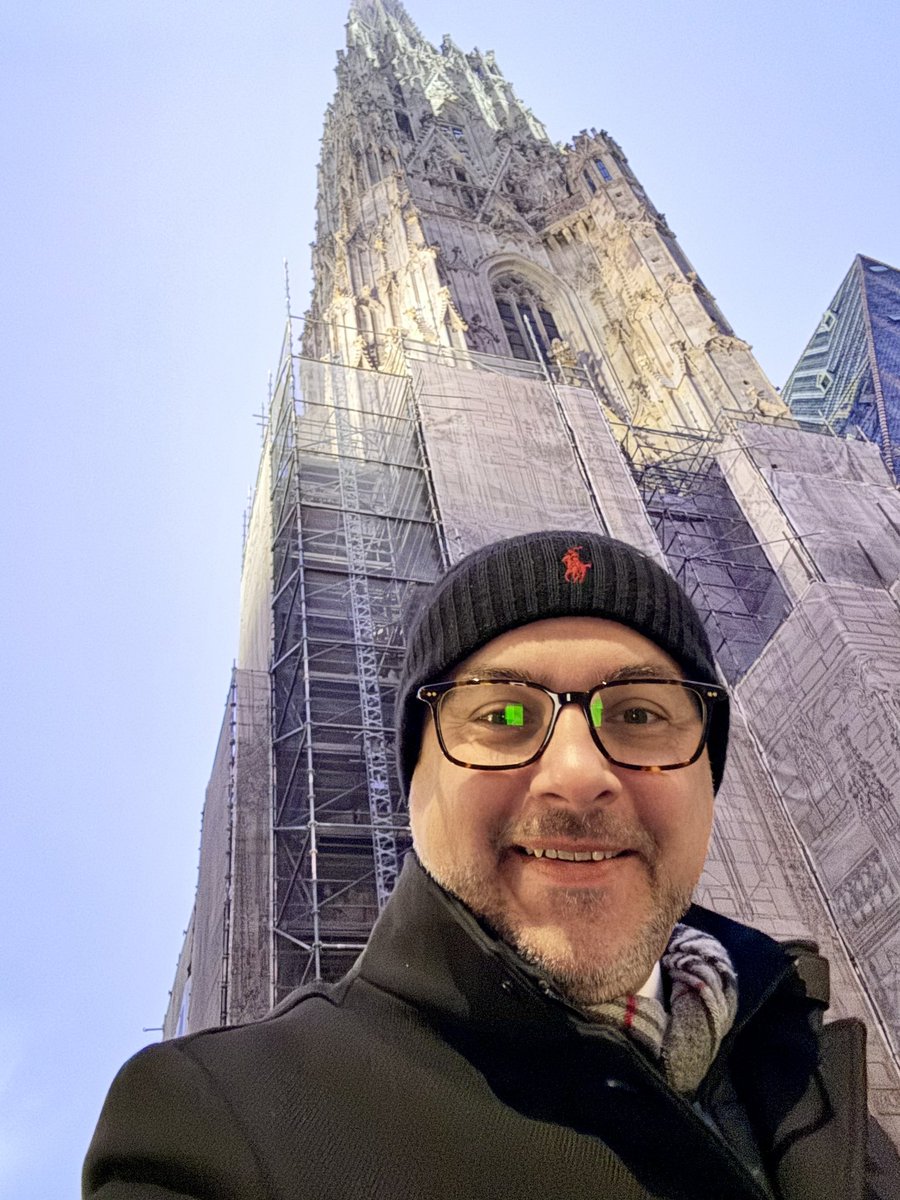 Ich wünsche euch einen guten Rutsch ins neue Jahr und viel Erfolg für 2025! Ich mach mich auf den Weg zum anwaltlichen Journaldienst. 😀