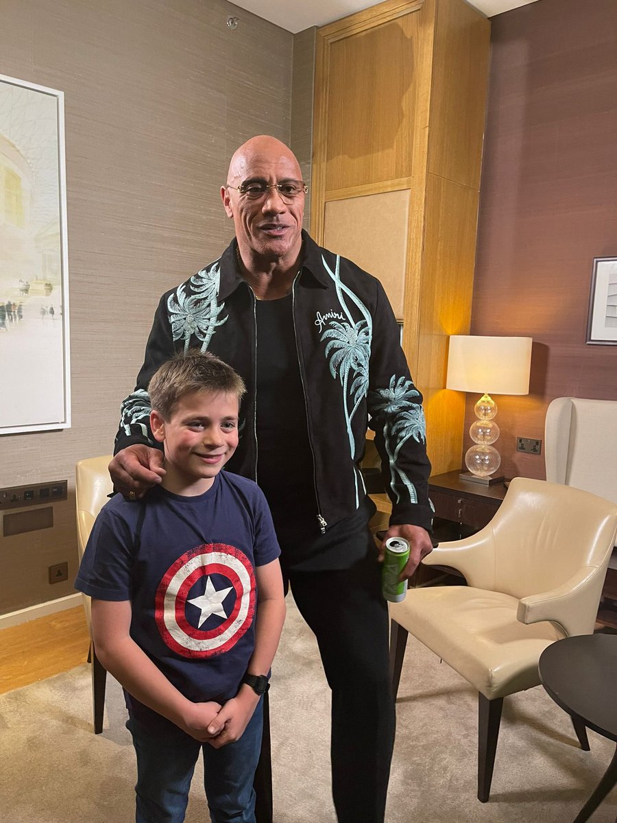 Jacob_The_Pilot's tweet image. Thank you to all my followers that have donated, shared and ‘liked’ my adventures in 2024. It’s been an amazing year with too many highs to list but at the heart of everything you’ve helped me raise a shed load of cash for an amazing charity in memory of my mum. Thank you🙏🏻