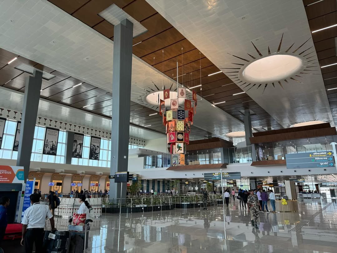 gemsofbabus_'s tweet image. 🚨 Airport Terminal in 40th Largest City of 🇮🇳.

This airport was built by an Indian company and was completed in just 16 months, at a cost of ₹500 crore.