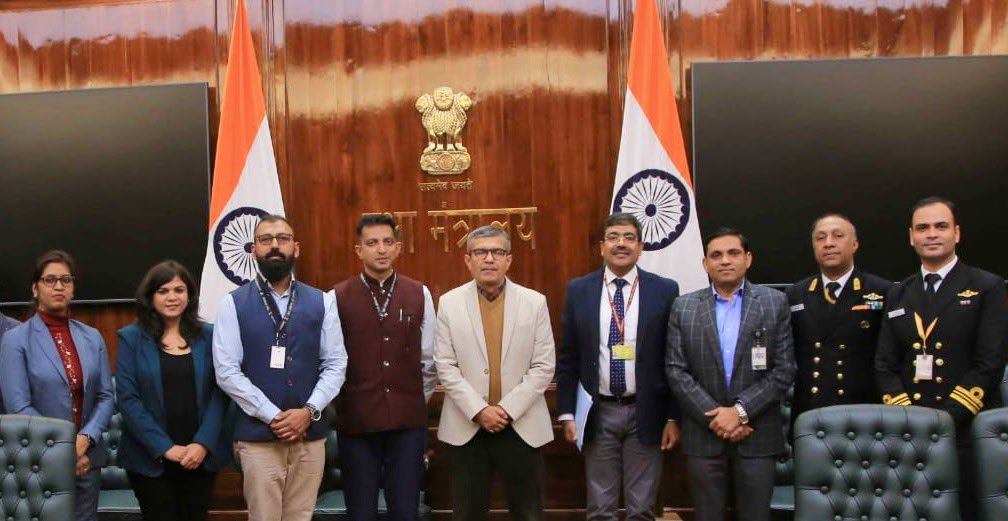 navalgroup_IN's tweet image. The Indian Ministry of Defence (MoD) has signed a contract with Naval Group to integrate the @DRDO_India's Electronic Heavy Weight Torpedo (EHWT) into the Kalvari class submarines. This move aims to significantly enhance the firepower capabilities of these indigenously built…