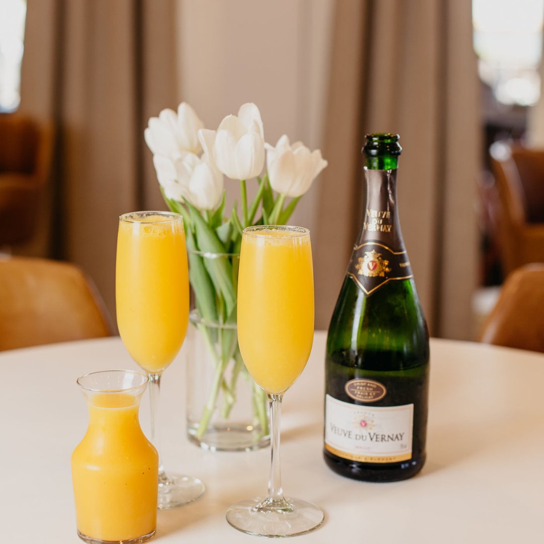 SRGolfClub's tweet photo. Join us tomorrow night at Vue on 30a for a special New Year's Eve dinner. Celebrate the night with a carefully crafted 4-course meal made from the finest ingredients. With limited reservations available, make yours today and ring in the new year right. https://t.co/J4Ne88ez8R