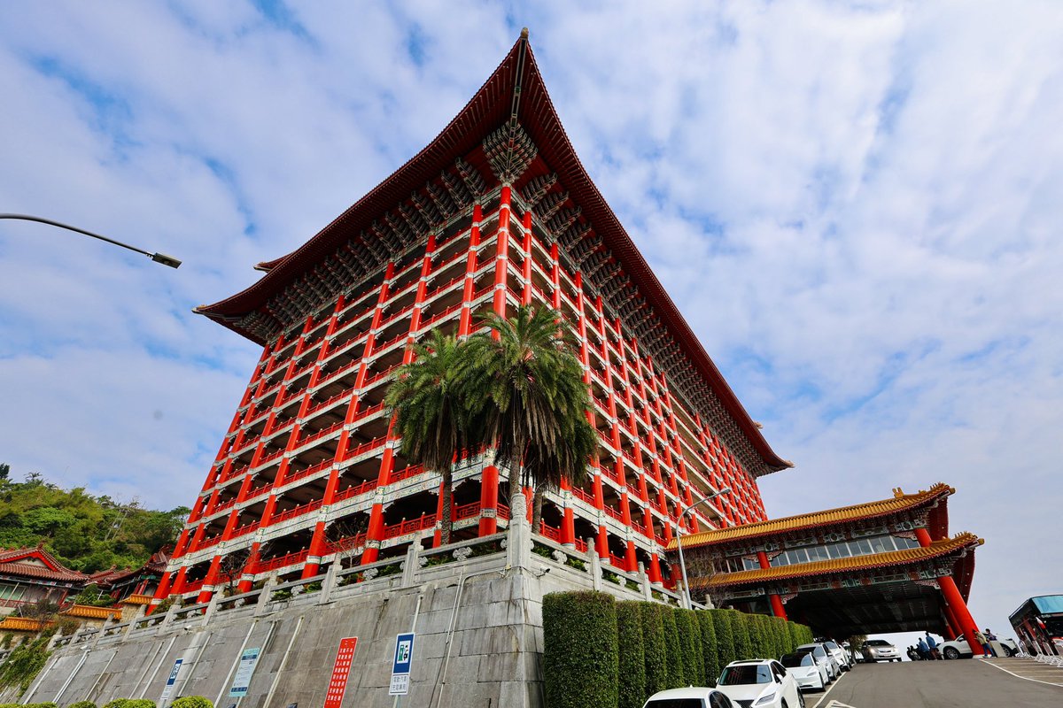 Daniel Chen tweet media