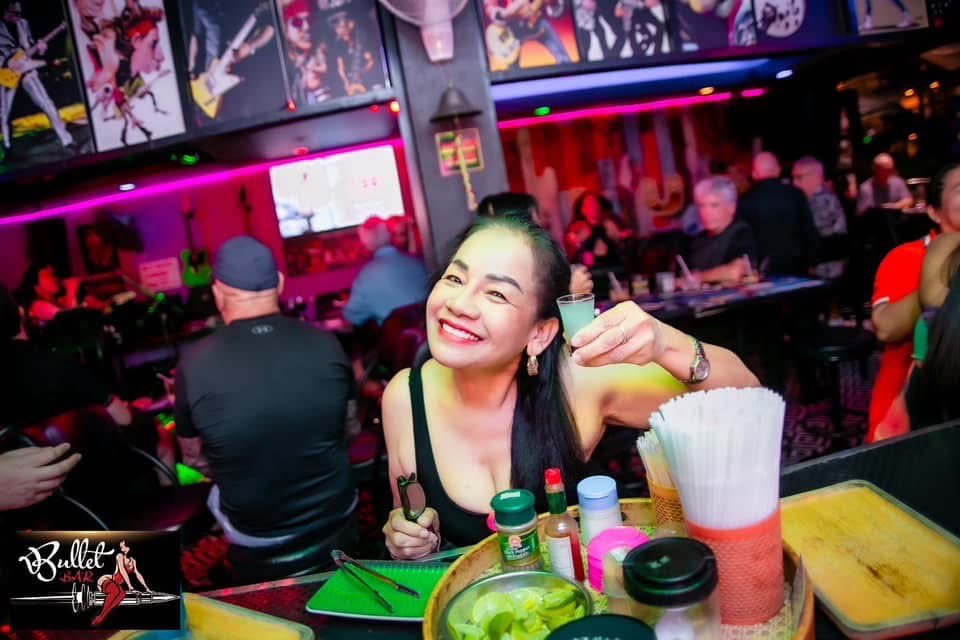 robbo411's tweet photo. Bullet bar 

Happy New Year! 🎉

Thank you for your support in 2024! Join us tonight 

[https://t.co/FsIJbIjmLY]

#PattayaBars #Jomtien #TuesdayTunes #LiveMusic #RockAndRoll #Nightlife
#Jomtien #pattayagirls #pattayanightlife #pattayabeach #jomtiennightlife #blueflames https://t.co/2oXud7A2xy