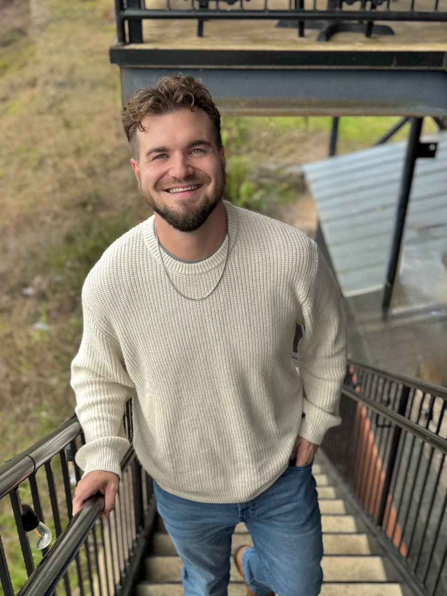 Rare photo of me looking up at you. I’m 6’1 btw