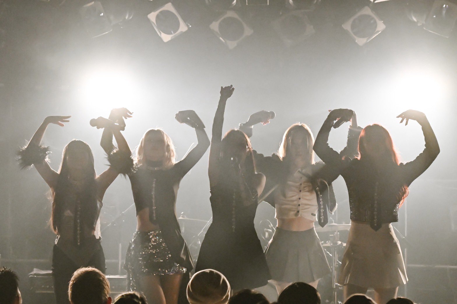 GgGG4wvbAAApBFw?format=jpg&name=large