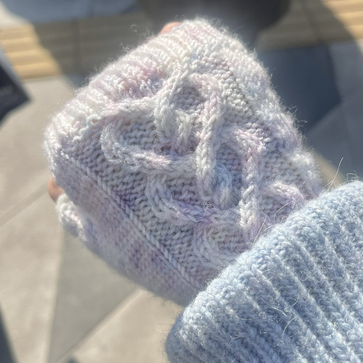 완성~~~ 
세탁해야되는데 못 참고 
먼저 끼고 나왔어요