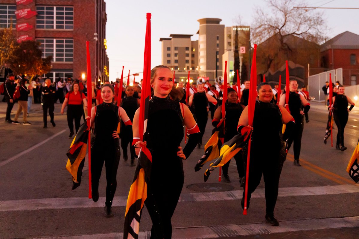 ✔️ Fan Fiesta 
✔️ Battle of the Bands
🔜 Kickoff 

#GoCards x <a href="/TonyTheTigerSB/">Tony The Tiger Sun Bowl</a>