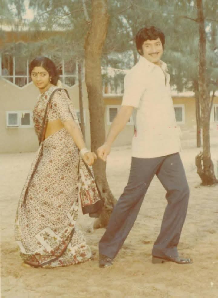 gravikrishna7's tweet photo. Superstar Krishna's #175th movie
 #Bangaru_Bava
Release:31 December 1980
Cast:Krishna,Sridevi
Director:K.Subba Rao
Producer:Y.Sambhu Prasad
Music Director:Sathyam https://t.co/HAper2fmMV