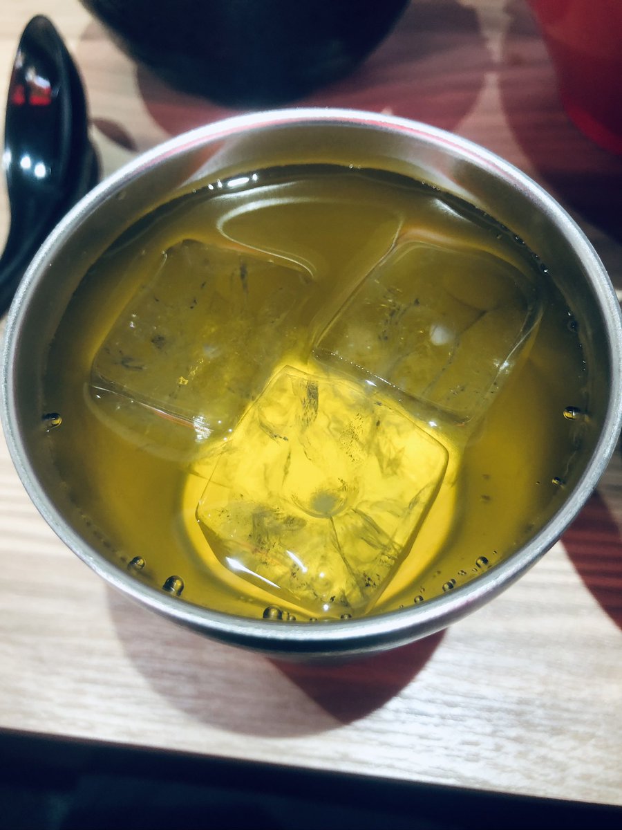 Springroll0214's tweet photo. #DOYOULIKERAMEN
腹パンパンセット+炙り豚増し+青菜増し+海苔10枚+飯大+ジャスミン茶
食べる予定は、してたのですが朝のポストを見て急遽DOYOULIKERAMENさんへ
近くで美味しいラーメン屋さんが無くなるのは、やはり悲しい
最後に腹パンパンになるまで食べさせていただきました。
ご馳走様でした。 https://t.co/pWtM9UCHuP