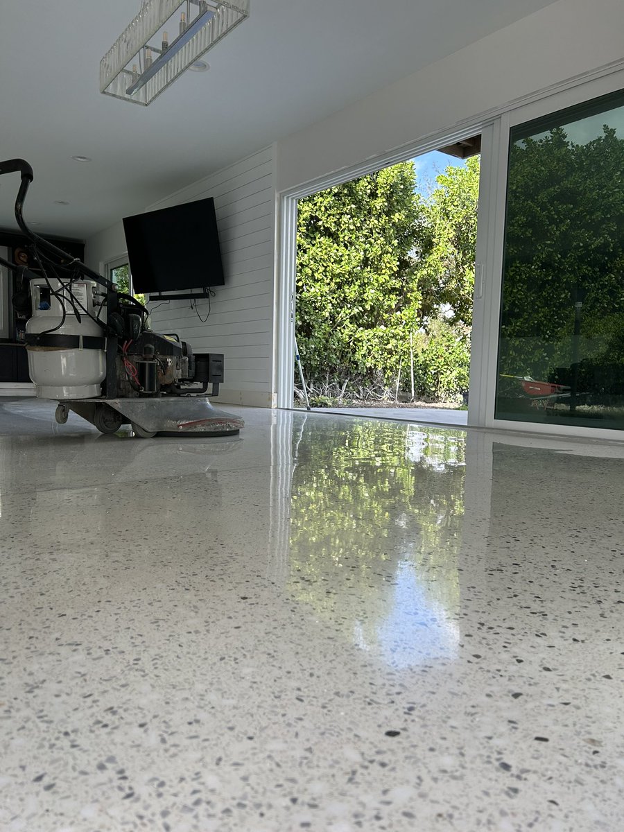 A1ConcretePolishing tweet media