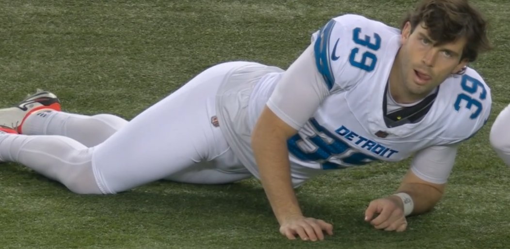 SweetBabyRavens's tweet photo. what the HELL is your freaky ass doing jake bates https://t.co/pTyKlj3sJt