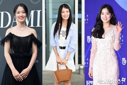 tiffannyPark's tweet photo. Actress Kim Hyeyoon, who played the role of Im Sol in the tvN drama Lovely Runner which ended in May to sensational popularity, has solidified her title as the "next-generation romantic comedy queen" as she enters her prime. 

🔗https://t.co/BaVtSh4NB8

#김혜윤 #KimHyeYoon #Hyeyoon